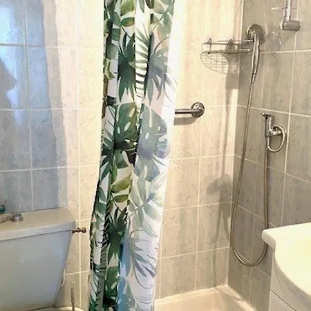 Joli Equipe Pour 2, Proche Thermes, Centre-ville D'amelie-les-bains - Fr-1-703-173 *